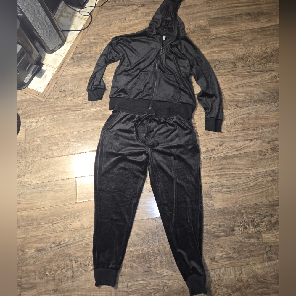Felina Black Velour Zip Hoodie & Joggers Set